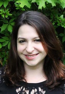 Tabby Vos headshot