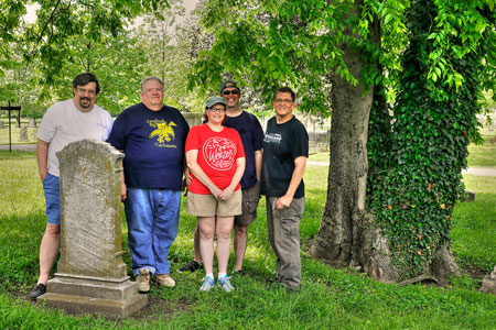 Middle Tennessee Mensa help clean up the Nashville City Cemetery