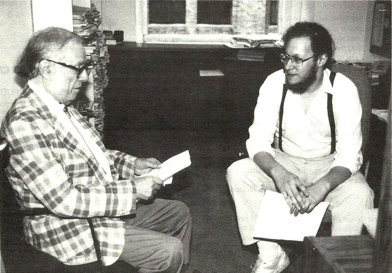 In 1991, Isaac Asimov and Ian Randal Strock meet in the Midtown Manhattan offices of Isaac Asimov's Science Fiction Magazine