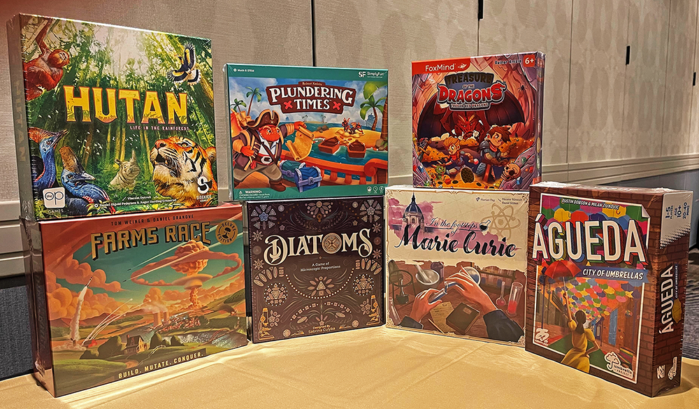 2025 Mensa Select game box collage