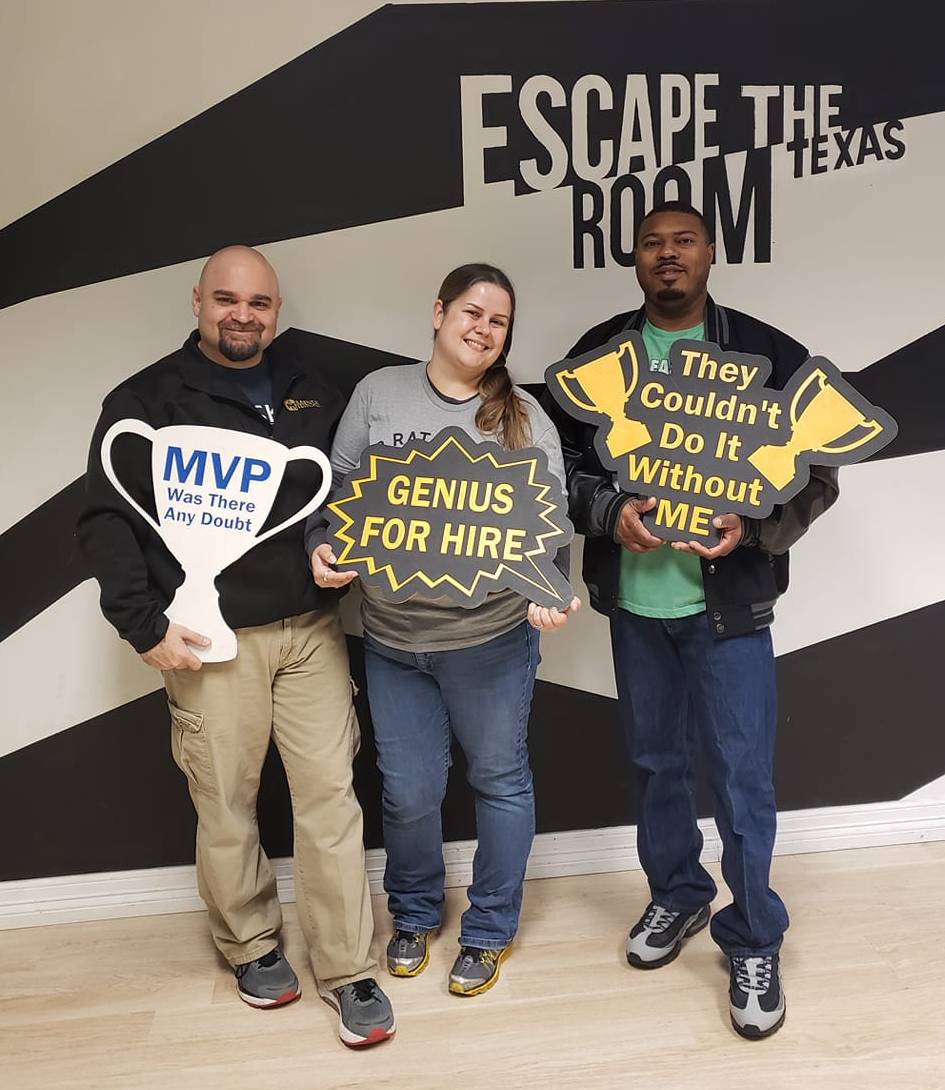 m-Escape Room Escape Artists